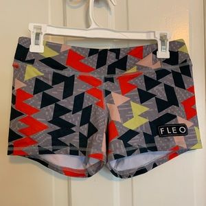 Fleo Shorts - Medium